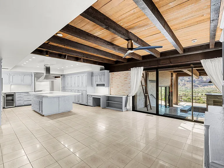 6900 N Highlands Dr — Photo 9