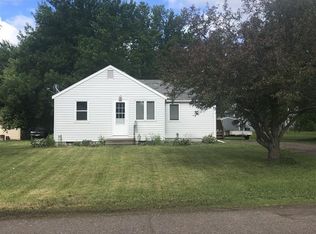 1011 28th St, Cloquet, MN 55720