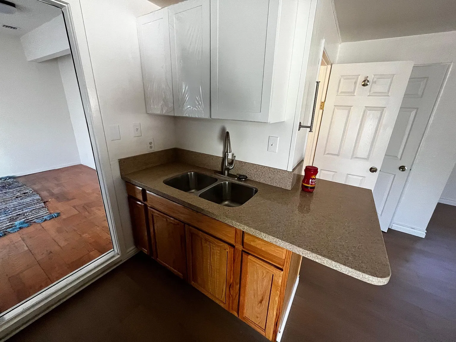 1 bed, $2,200 — Photo 4