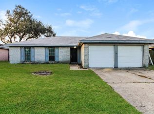 9806 Charmont Rd, La Porte, TX 77571