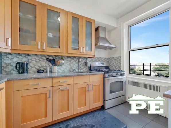 1410 Avenue S image 1 of 23