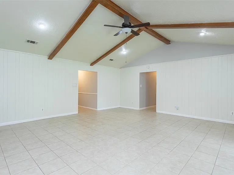 2921 Chicago St — Photo 8