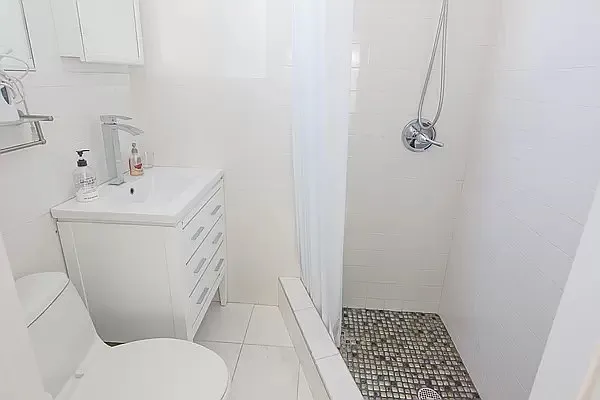 Rented by Modern Spaces | media 5