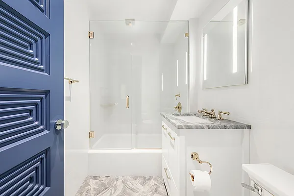 Sold by Compass | media 14