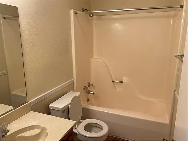 3709 Terrie Ct — Photo 9