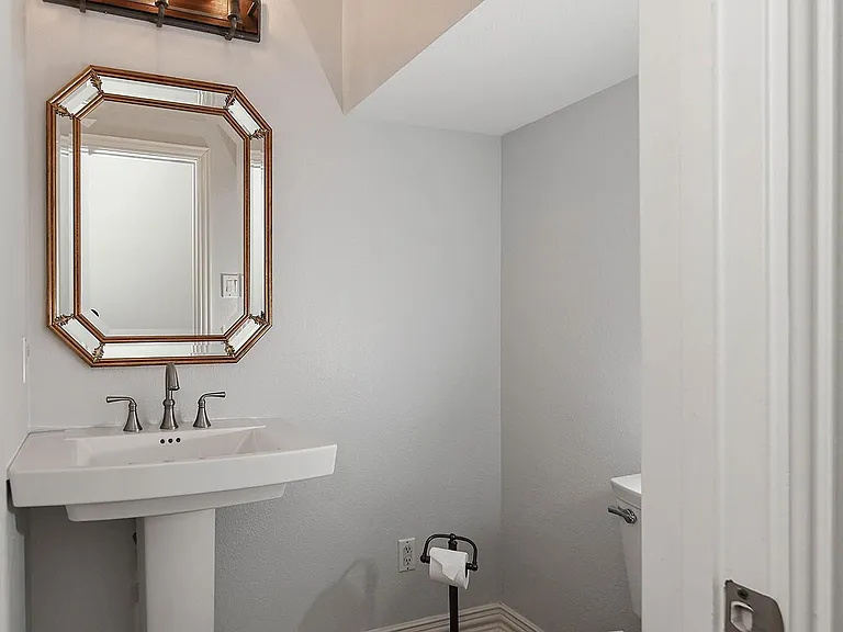 27 Bluff Creek Pl — Photo 7