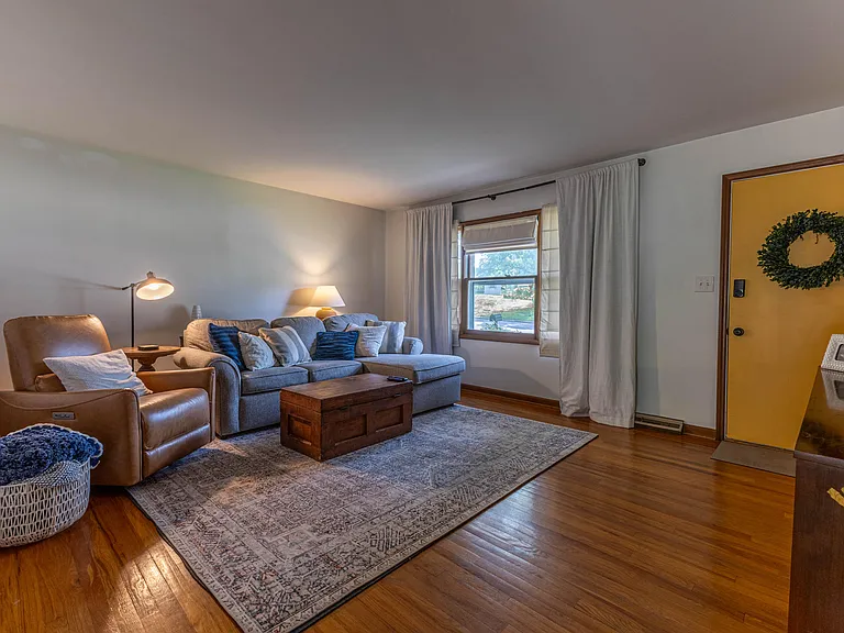 3312 Lynnwood Dr — Photo 11