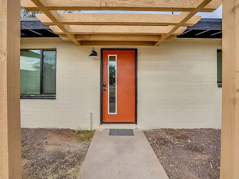 2198 Country Club — Photo 64