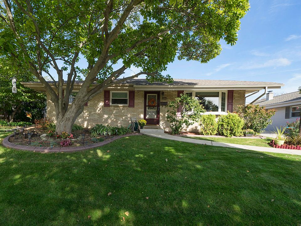 1st image of 2200 W Edgerton Ave
