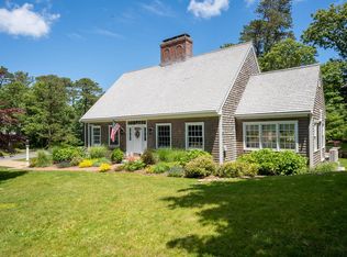 11 Hidden Cove Rd, Oak Bluffs, MA 02557