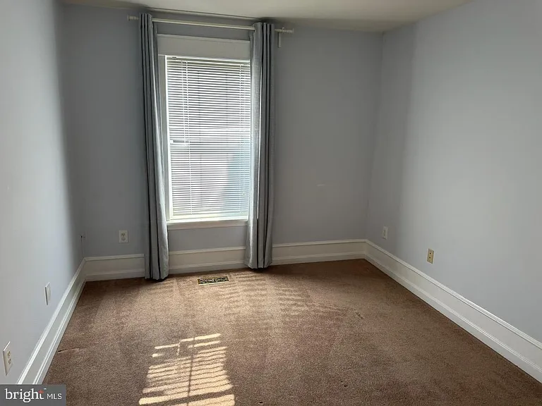 1959 Camelia Ct — Photo 14