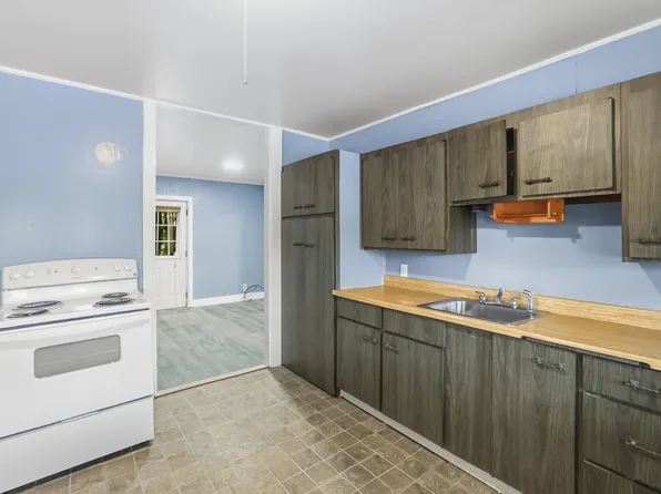 126 Powhattan St #126, Putnam, CT 06260