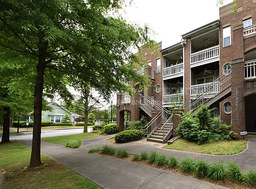1752 Pryor Rd SW #310 Photo 1