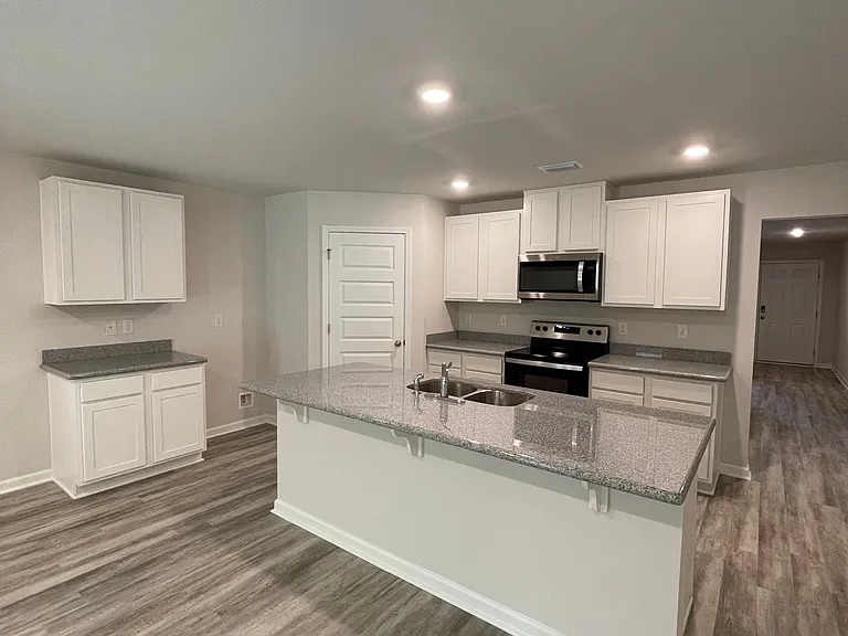 8661 Pathstone Blvd — Photo 33