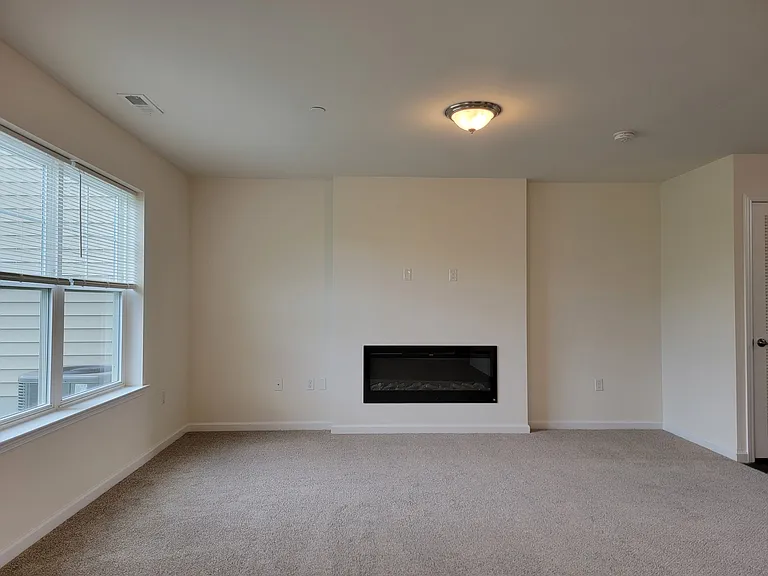 30 Howard Dr — Photo 11