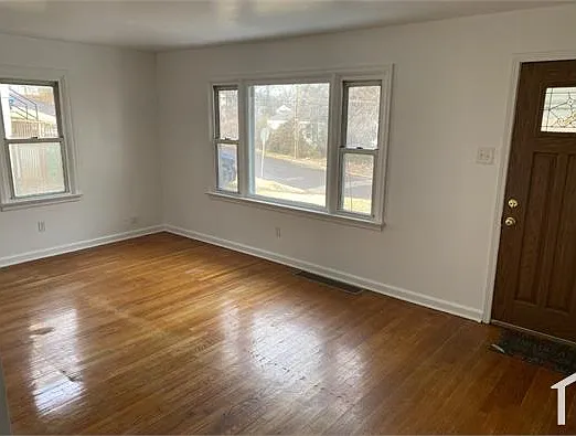 2 bed, 832 sqft, $1,300 — Photo 3