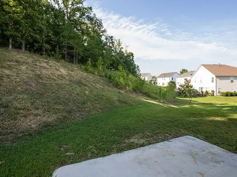 14014 Riding Hill Ave — Photo 23