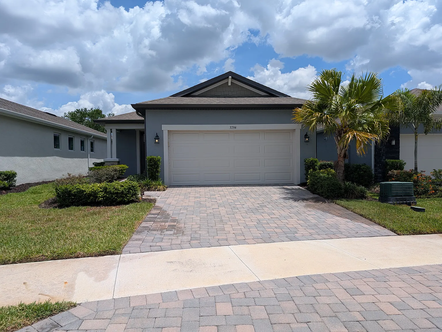 Breathtaking Views! Modern 2BR + Den Overlooking Pond & Golf Course! — Photo 2
