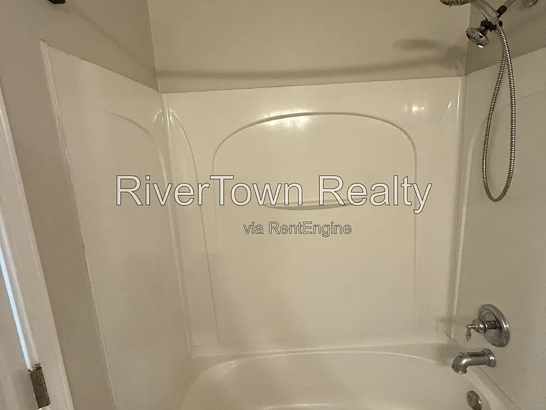 10570 Pecan View Dr — Photo 12