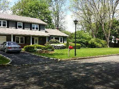 1st image of 1 Rockrose Ln