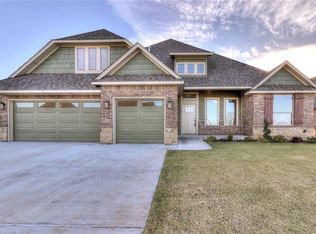 8000 Crestone Dr, Yukon, OK 73099