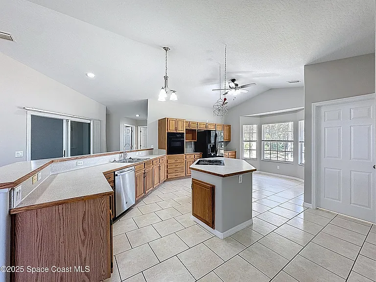 101 Cove Loop Dr — Photo 12