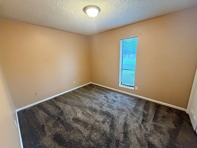 1235 Ponderosa Dr — Photo 11