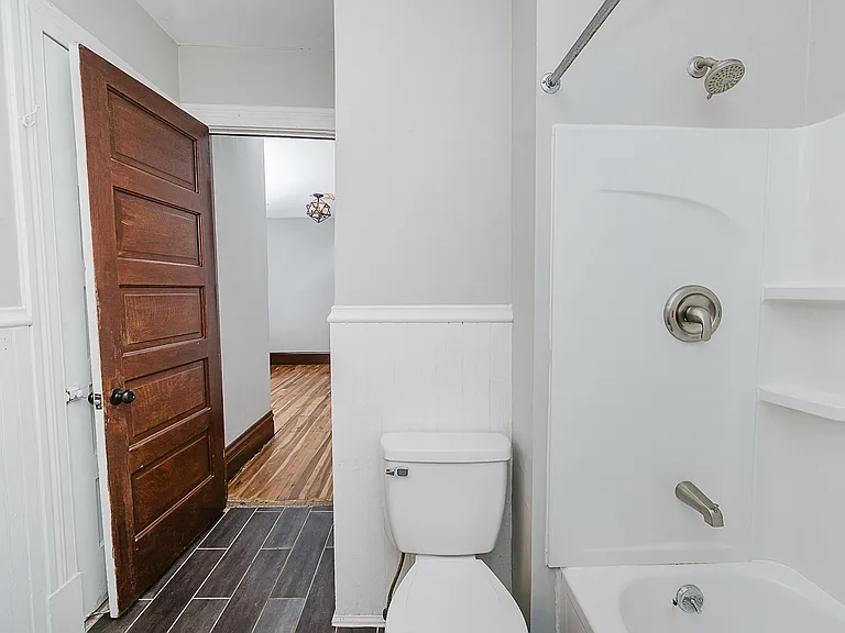 1249 Church St — Photo 3