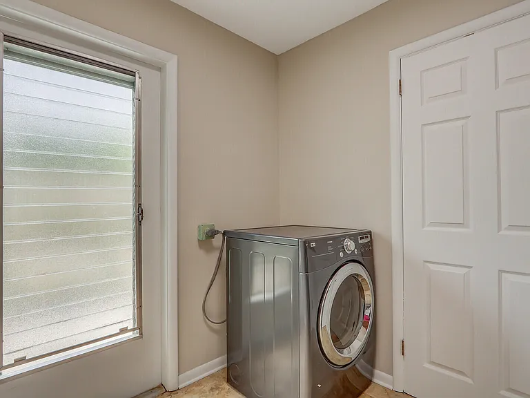 732 Pelican Way — Photo 30