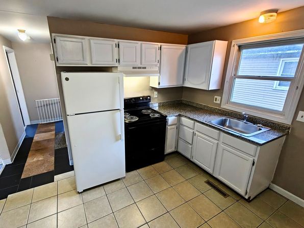 64-66 Wallace St #64