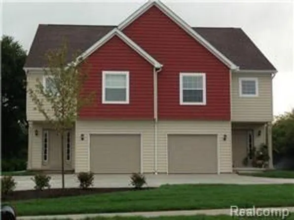941 Pathfinder Trl, Oxford, MI 48371
