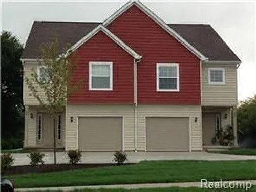 941 Pathfinder Photo 1