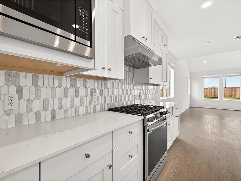 31838 Blossom Ln — Photo 31