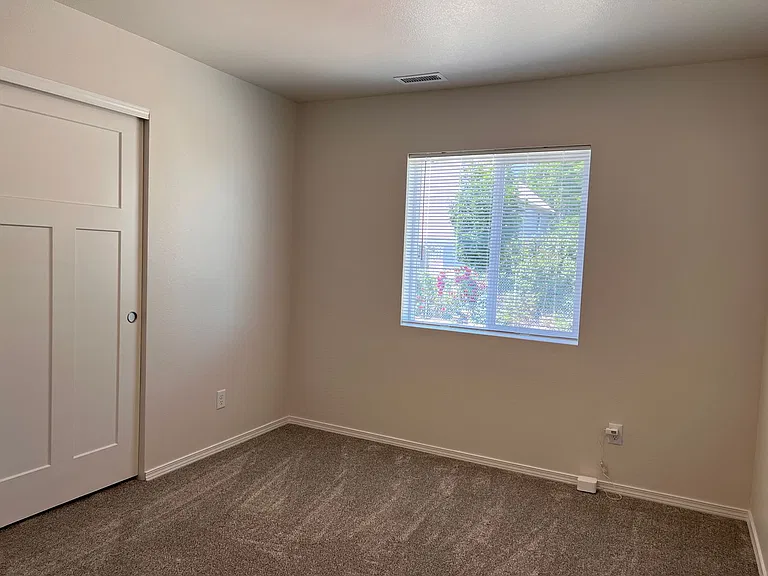 1410 N Mattson Dr — Photo 6