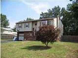 75 Sylvan Lake Blvd, Bayville, NJ