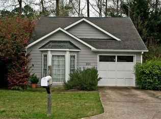 220 Lea Ct, Athens, GA 30605