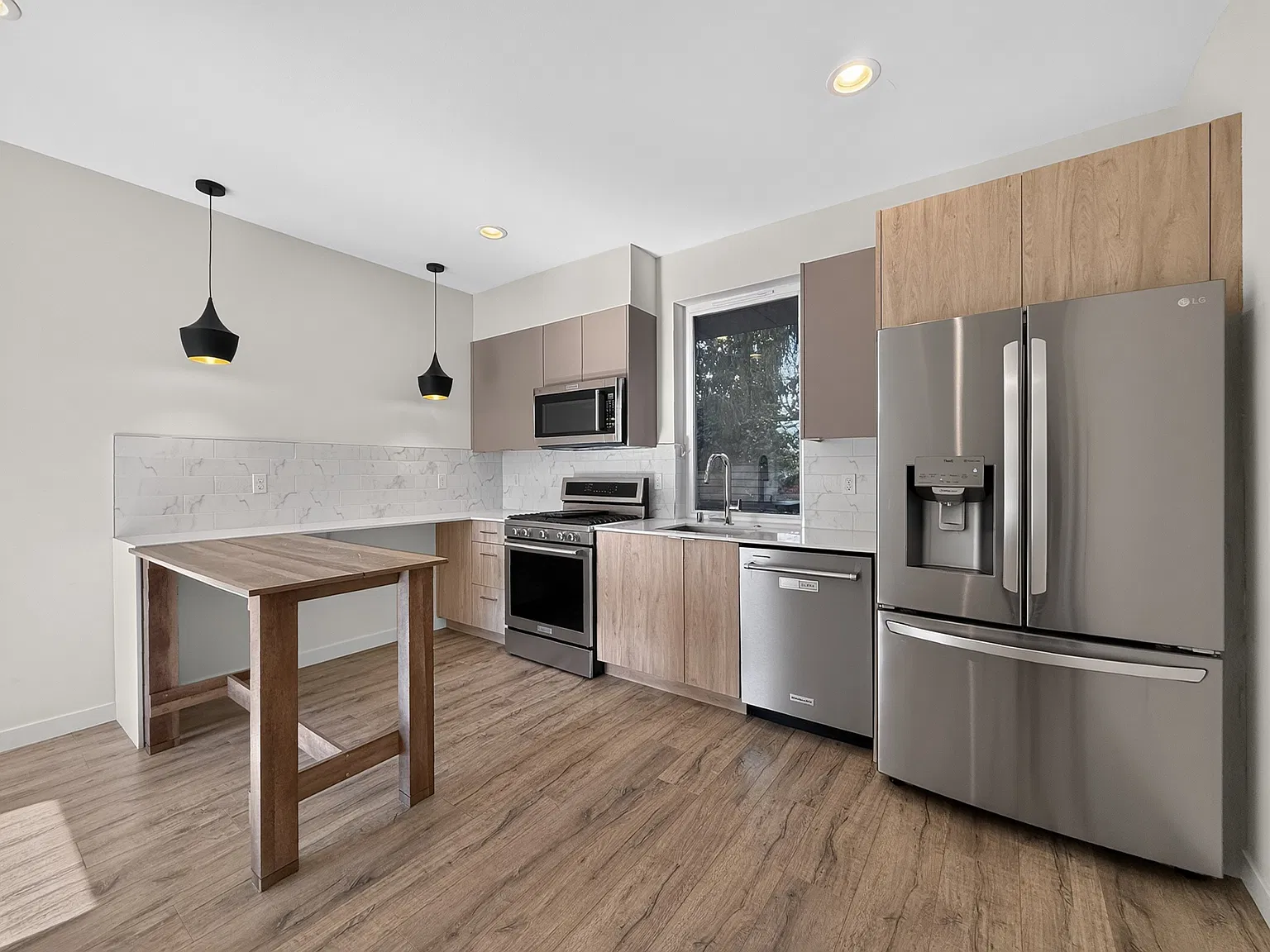 2212 S Charles St Seattle - 1 — Photo 1