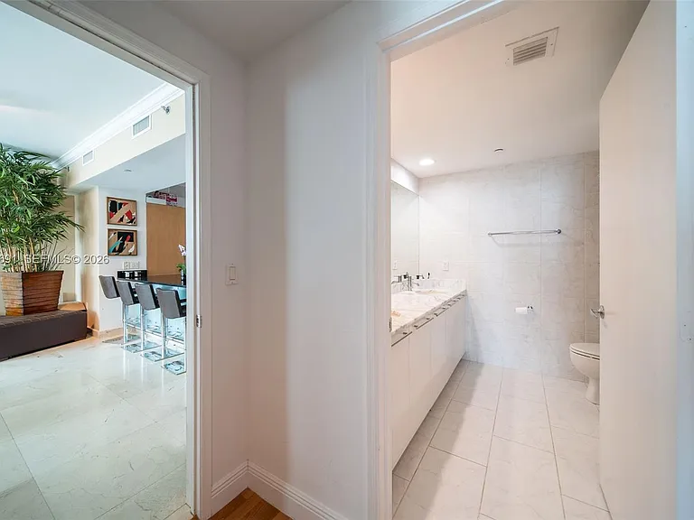 950 Brickell Bay Dr #1211 — Photo 13