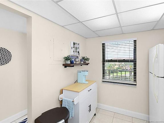 5th image of 7380 S Ocean Dr APT 421