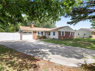 1852 Michelle Ct, Virginia Beach, VA 23464