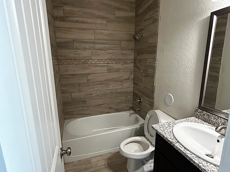 13940 Sky Harbor Ave — Photo 7