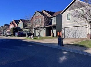 1169 SE Chinookan Dr, Cascade Locks, OR 97014