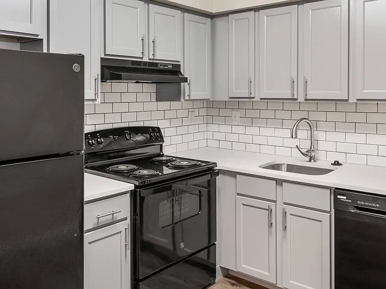 40-web-or-mls-apartment-3-5-1