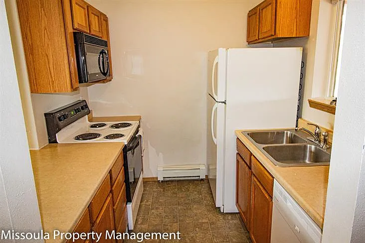 McDonald Ave Apts. — Photo 12