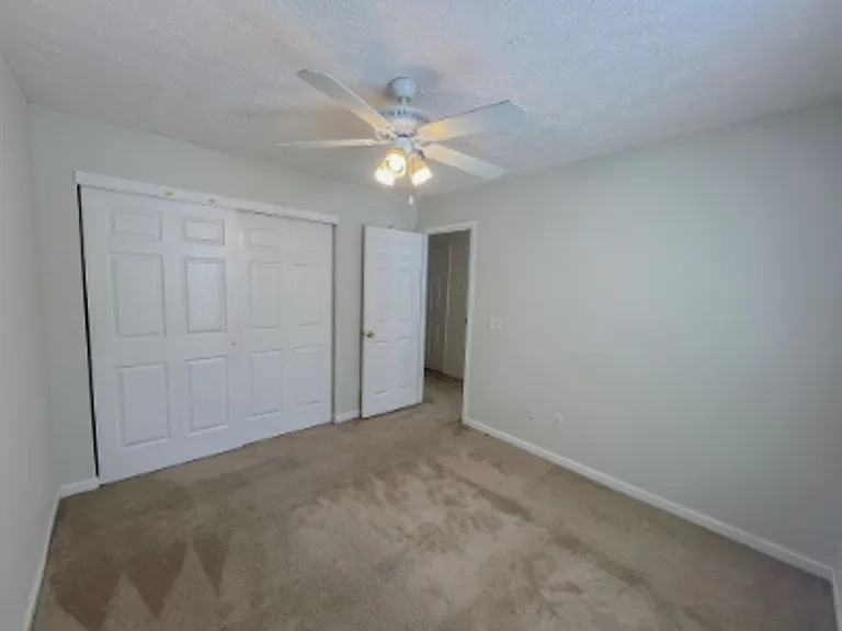 158 Ellis Dr — Photo 8
