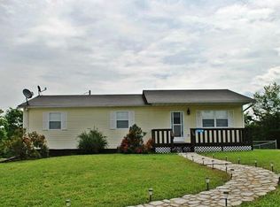 27010 Stunning Dr, Laquey, MO 65534