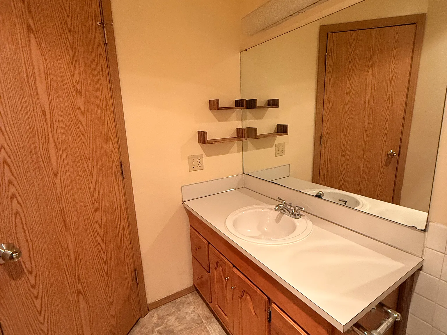 2 bed, $2,550 — Photo 4