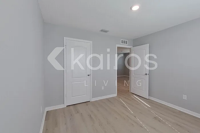 30098 Fedora Cir — Photo 17