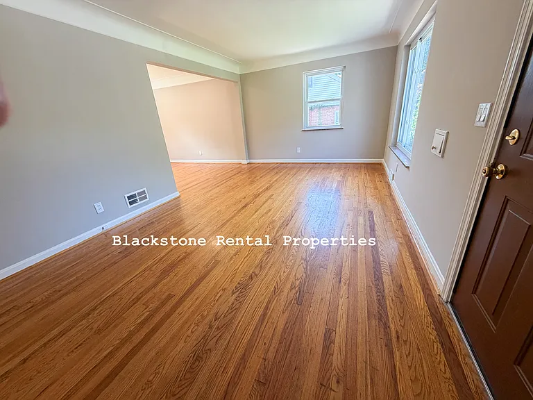 8702 Monsanto Dr — Photo 6