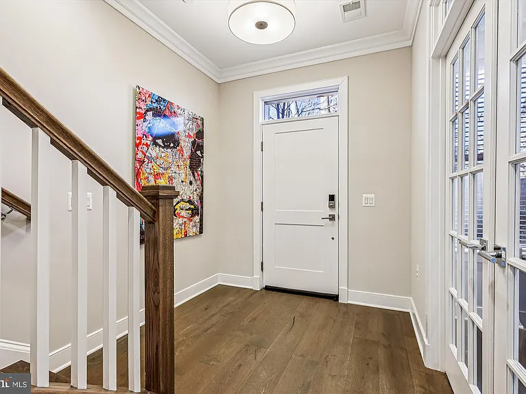 10340 Grosvenor Pl — Photo 4